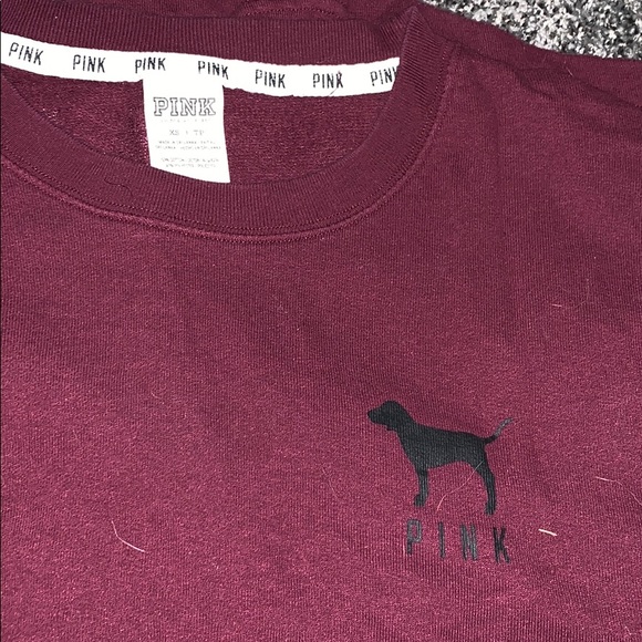 Maroon vs pink shirt - Picture 2 of 2